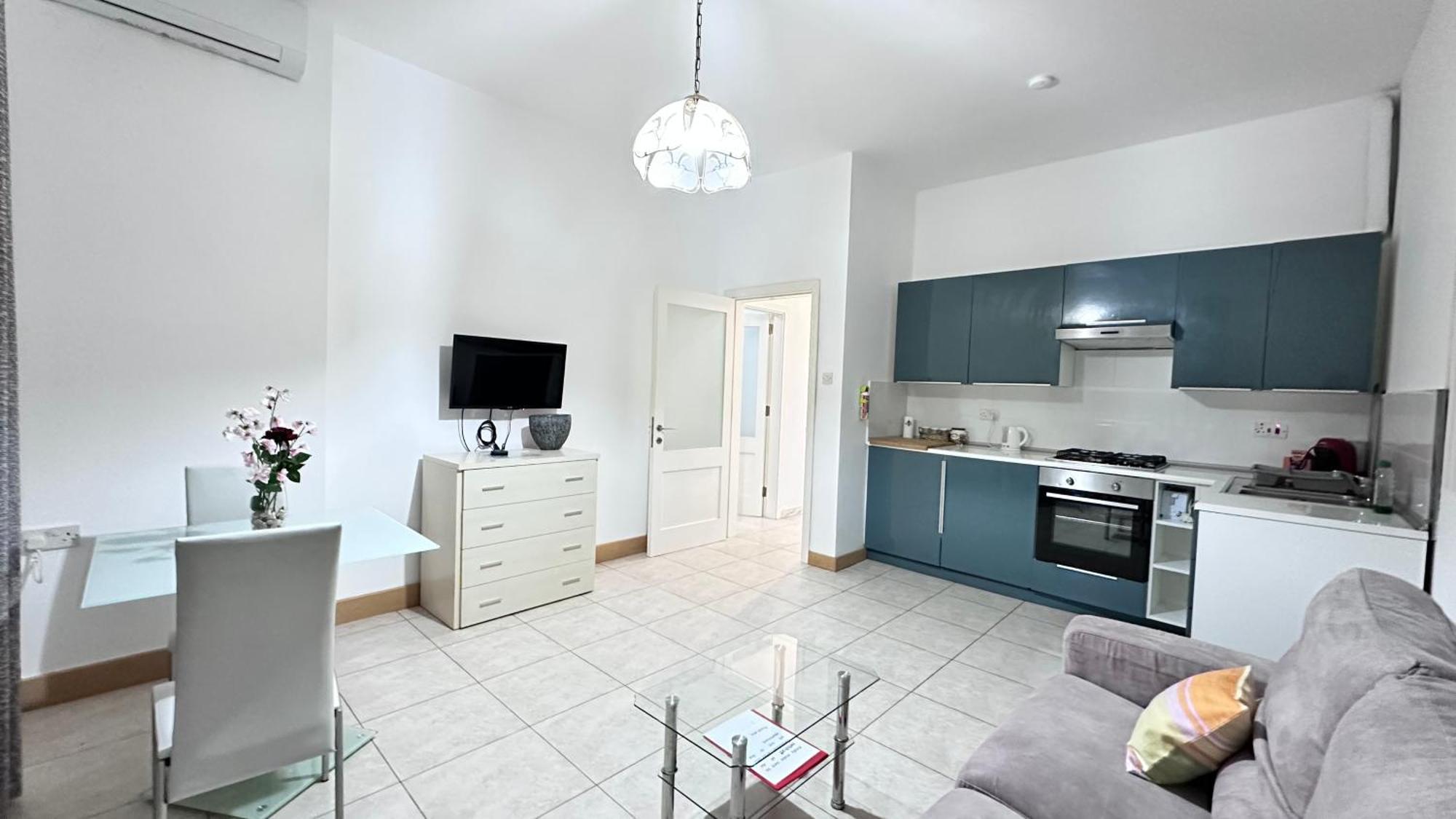 Apartament Centrally Located 1 Sea Eats And Bus Right In Front *